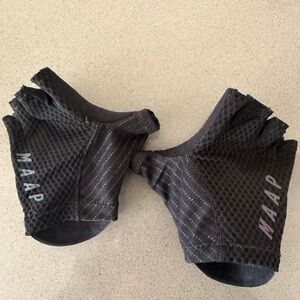 MAAP Black Cycling Gloves